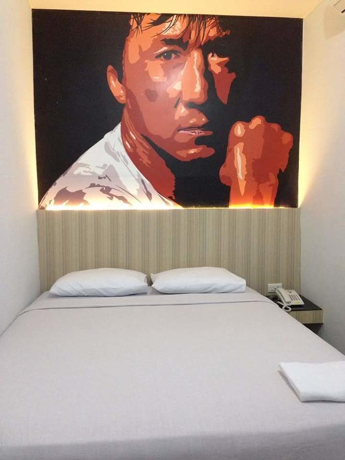 Wisma Asiatique Hotell Pakanbaru Exteriör bild